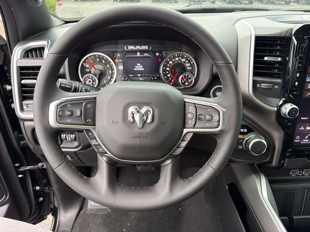 2027 RAM 1500 Big Horn/Lone Star 4D Crew Cab