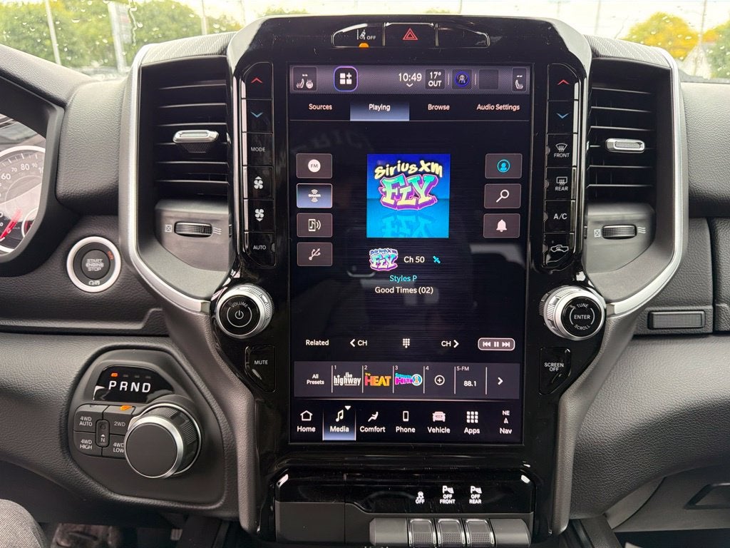 2027 RAM 1500 Big Horn/Lone Star 4D Crew Cab