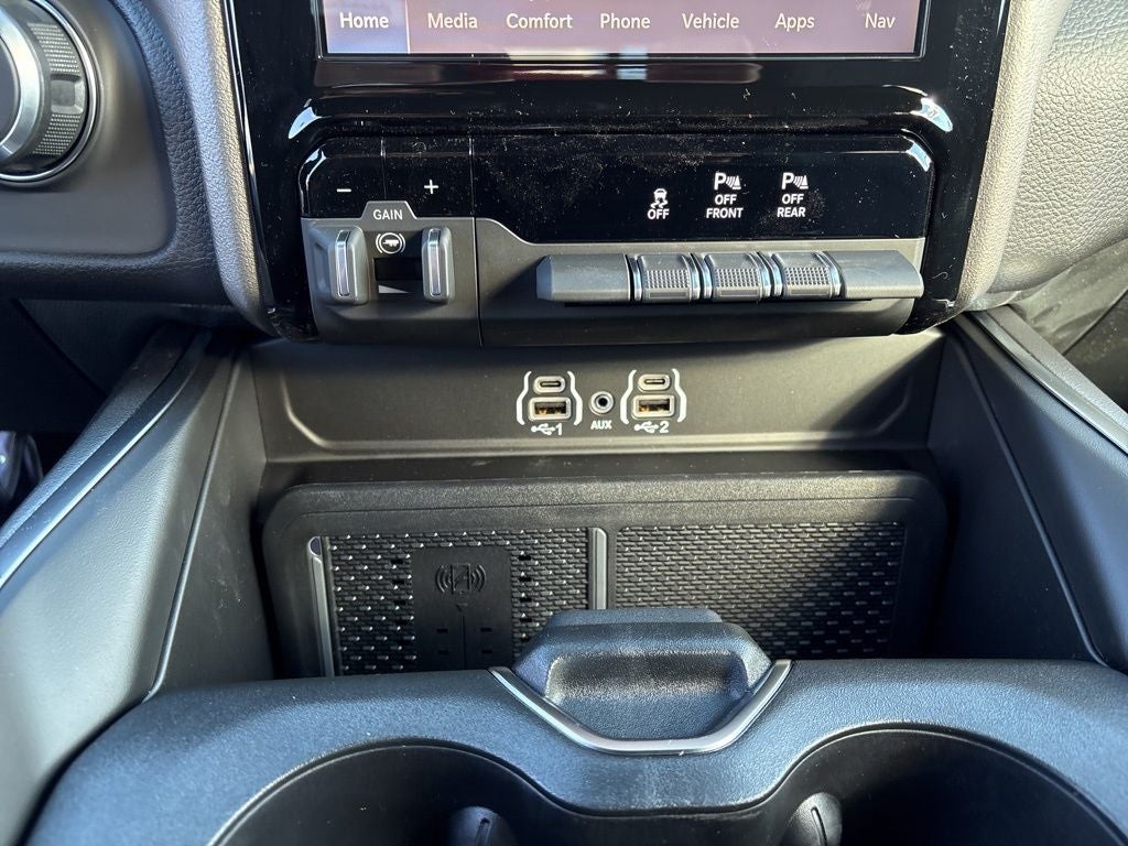 2026 RAM 1500 Big Horn/Lone Star 4D Crew Cab