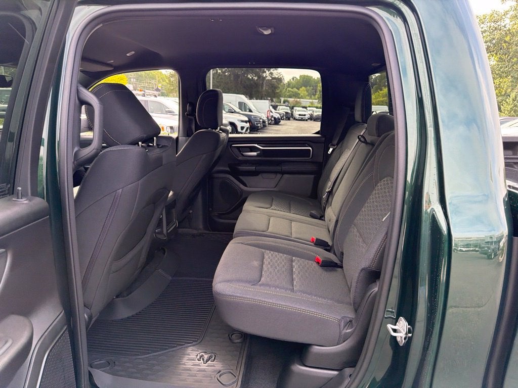 2027 RAM 1500 Big Horn/Lone Star 4D Crew Cab