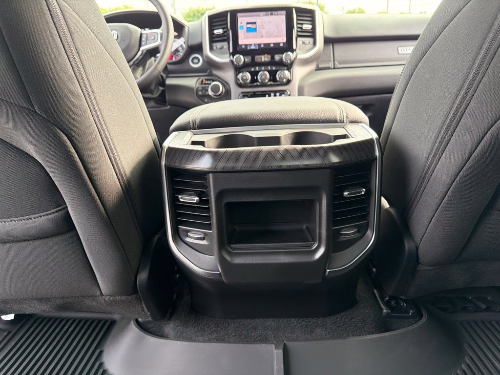 2027 RAM 1500 Big Horn/Lone Star 4D Crew Cab