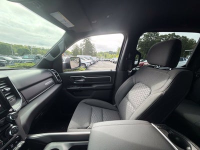 2027 RAM 1500 Big Horn/Lone Star 4D Crew Cab