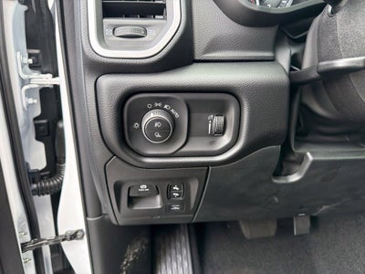 2027 RAM 1500 Big Horn/Lone Star 4D Crew Cab