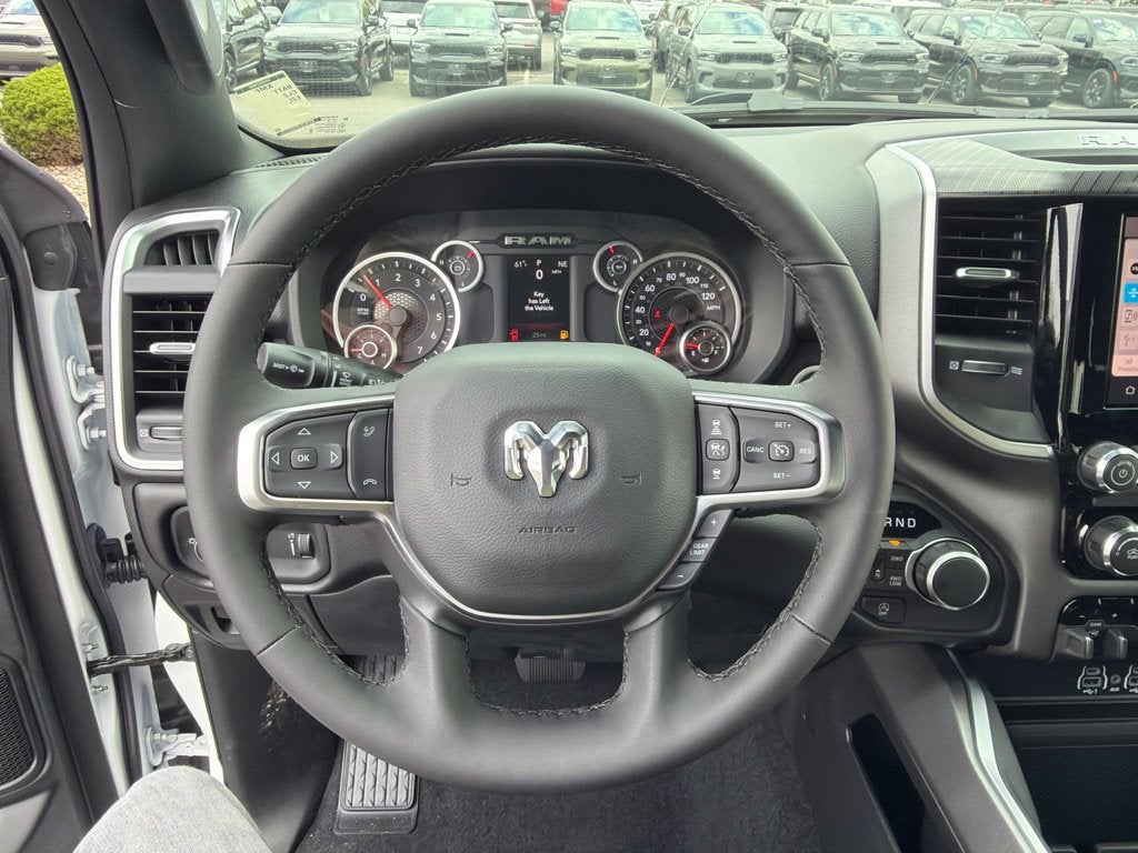 2027 RAM 1500 Big Horn/Lone Star 4D Crew Cab