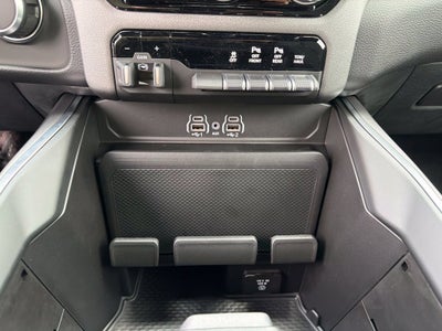 2027 RAM 1500 Big Horn/Lone Star 4D Crew Cab