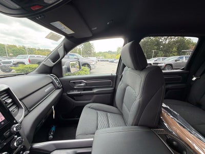 2027 RAM 1500 Big Horn/Lone Star 4D Crew Cab