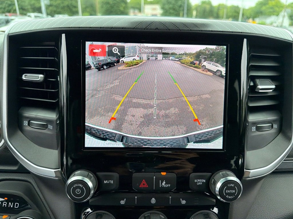 2027 RAM 1500 Big Horn/Lone Star 4D Crew Cab