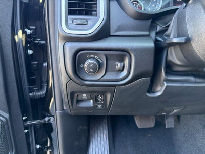 2027 RAM 1500 Big Horn/Lone Star 4D Crew Cab