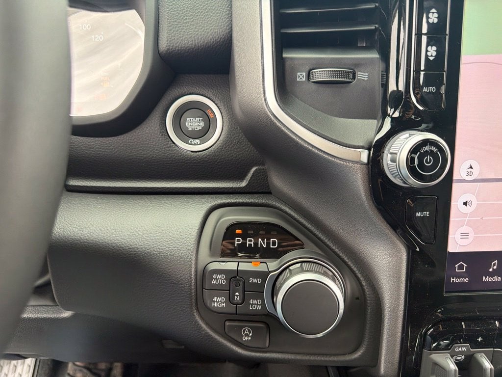 2027 RAM 1500 Big Horn/Lone Star 4D Crew Cab