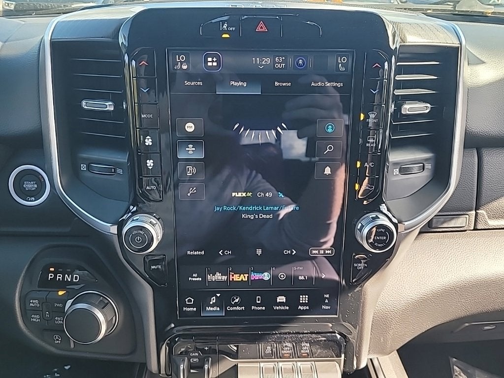 2027 RAM 1500 Big Horn/Lone Star 4D Crew Cab