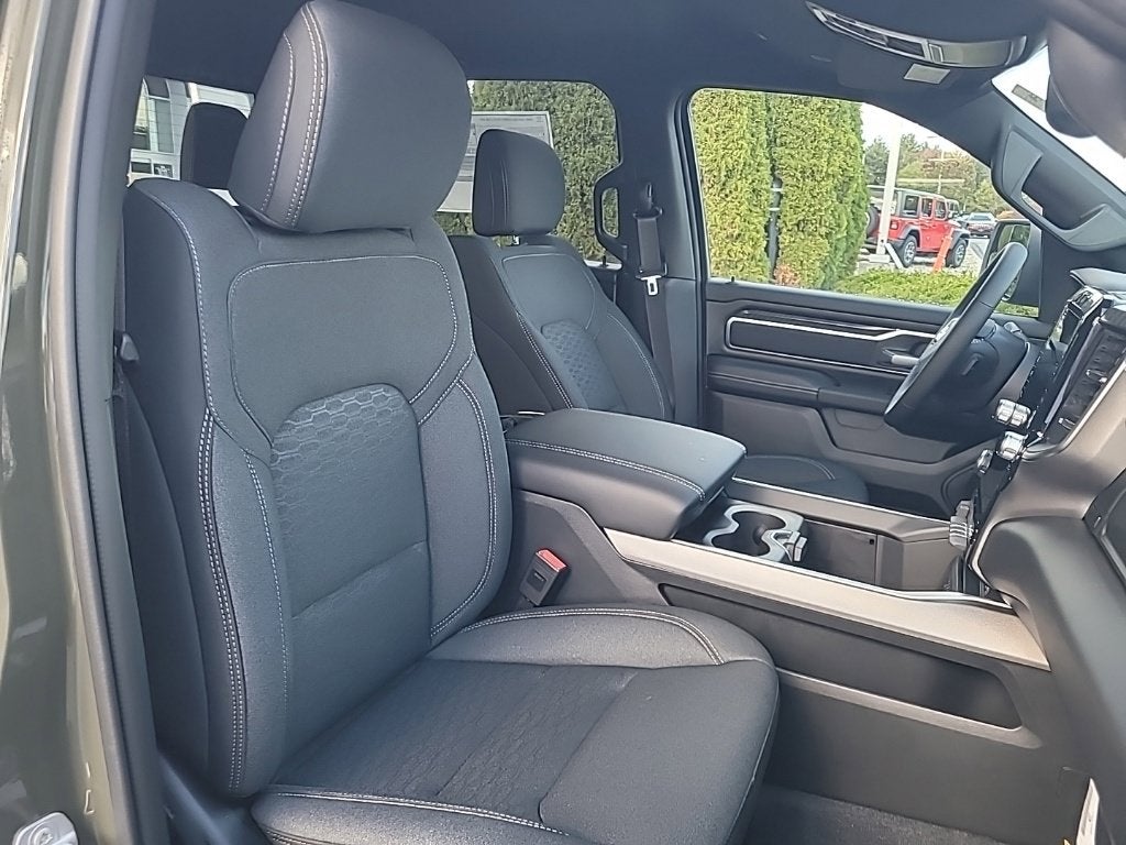 2027 RAM 1500 Big Horn/Lone Star 4D Crew Cab