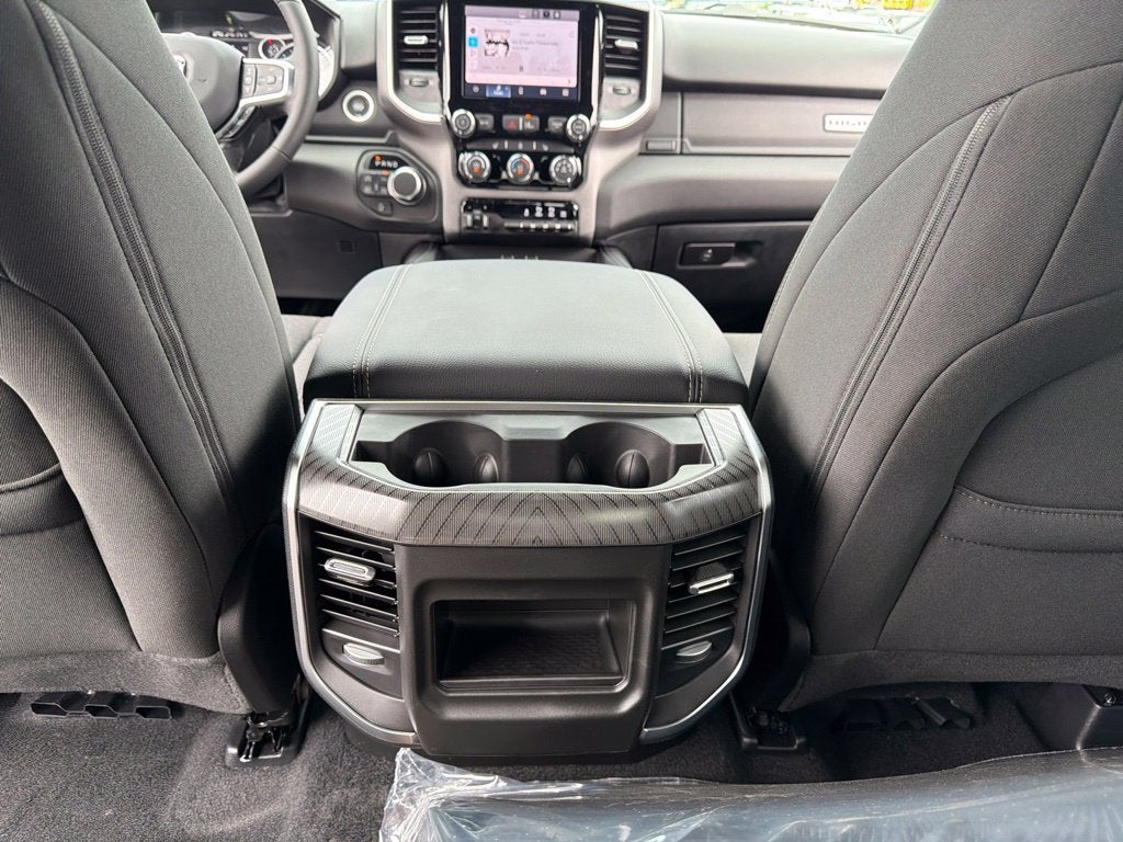 2027 RAM 1500 Big Horn/Lone Star 4D Crew Cab