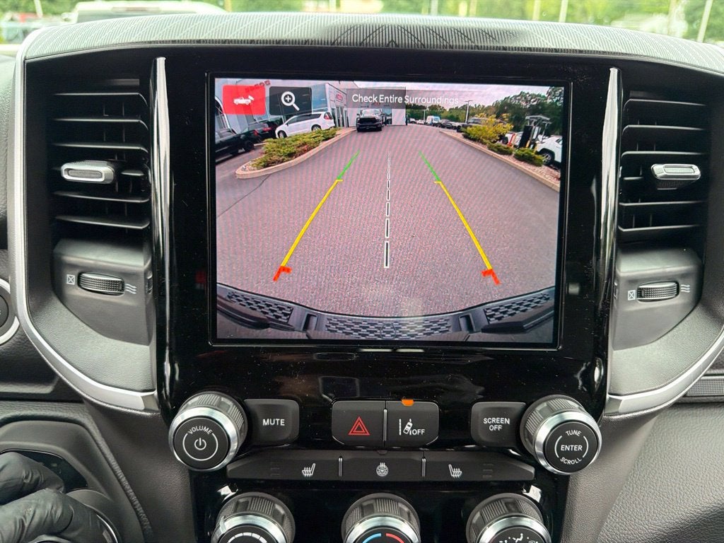 2027 RAM 1500 Big Horn/Lone Star 4D Crew Cab