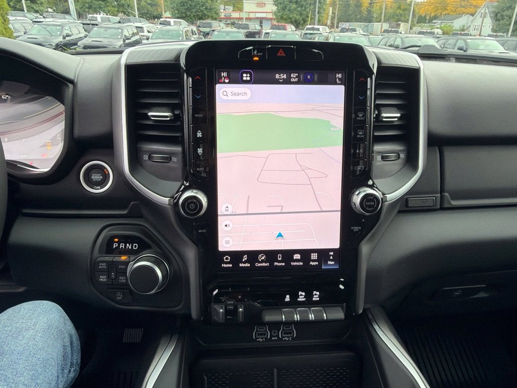 2027 RAM 1500 Big Horn/Lone Star 4D Crew Cab