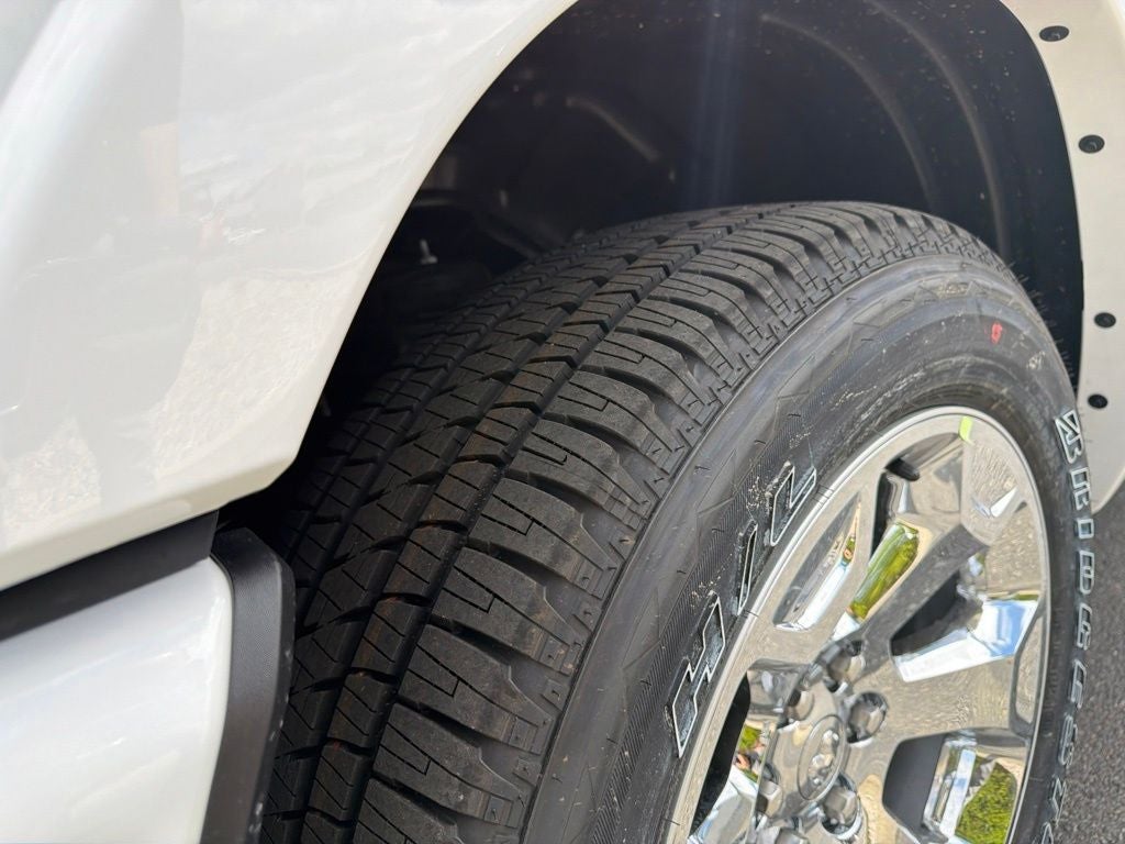 2027 RAM 1500 Big Horn/Lone Star 4D Crew Cab