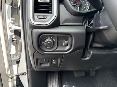 2027 RAM 1500 Big Horn/Lone Star 4D Crew Cab