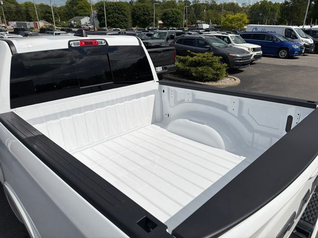 2027 RAM 1500 Big Horn/Lone Star 4D Crew Cab