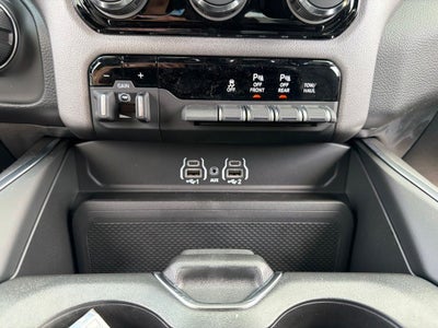2027 RAM 1500 Big Horn/Lone Star 4D Crew Cab