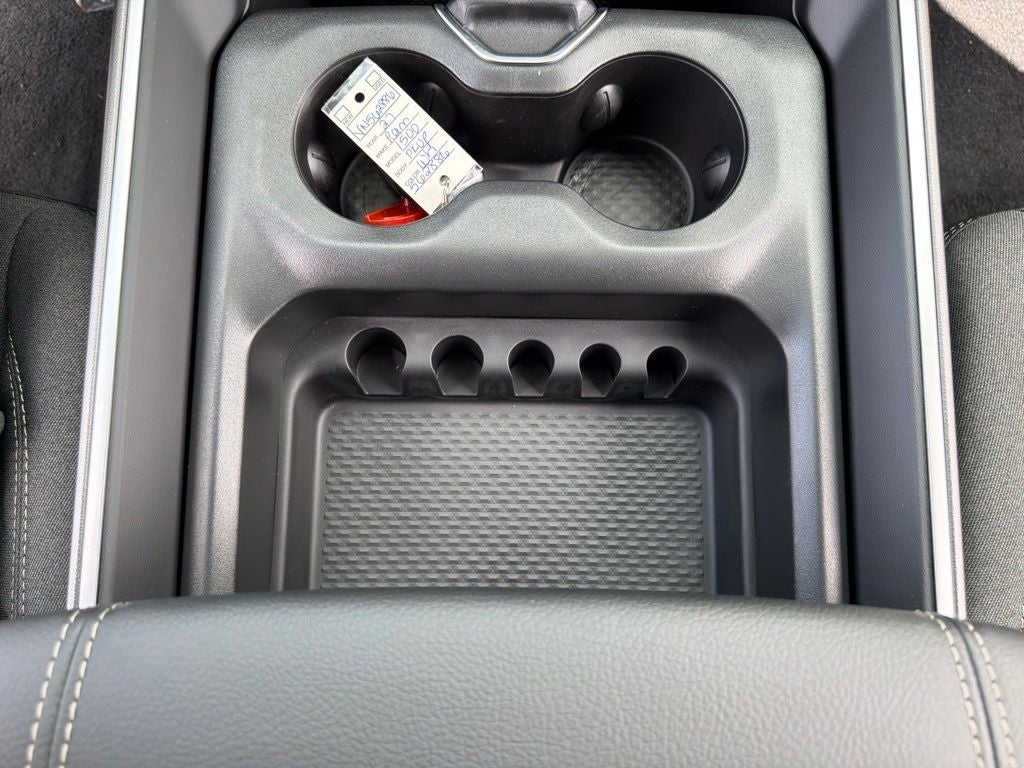 2027 RAM 1500 Big Horn/Lone Star 4D Crew Cab