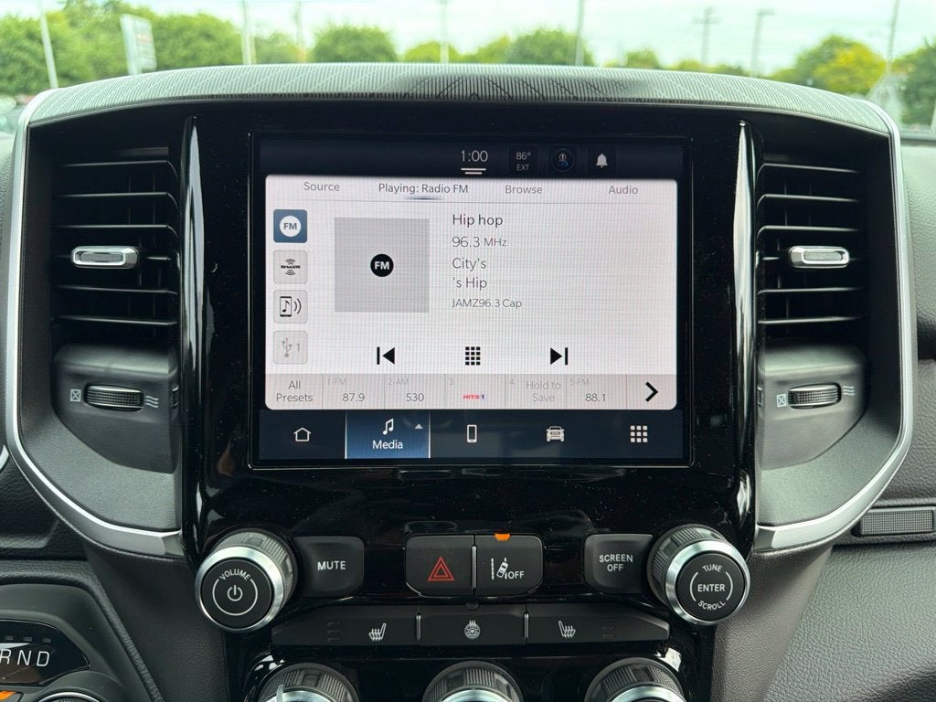 2027 RAM 1500 Big Horn/Lone Star 4D Crew Cab