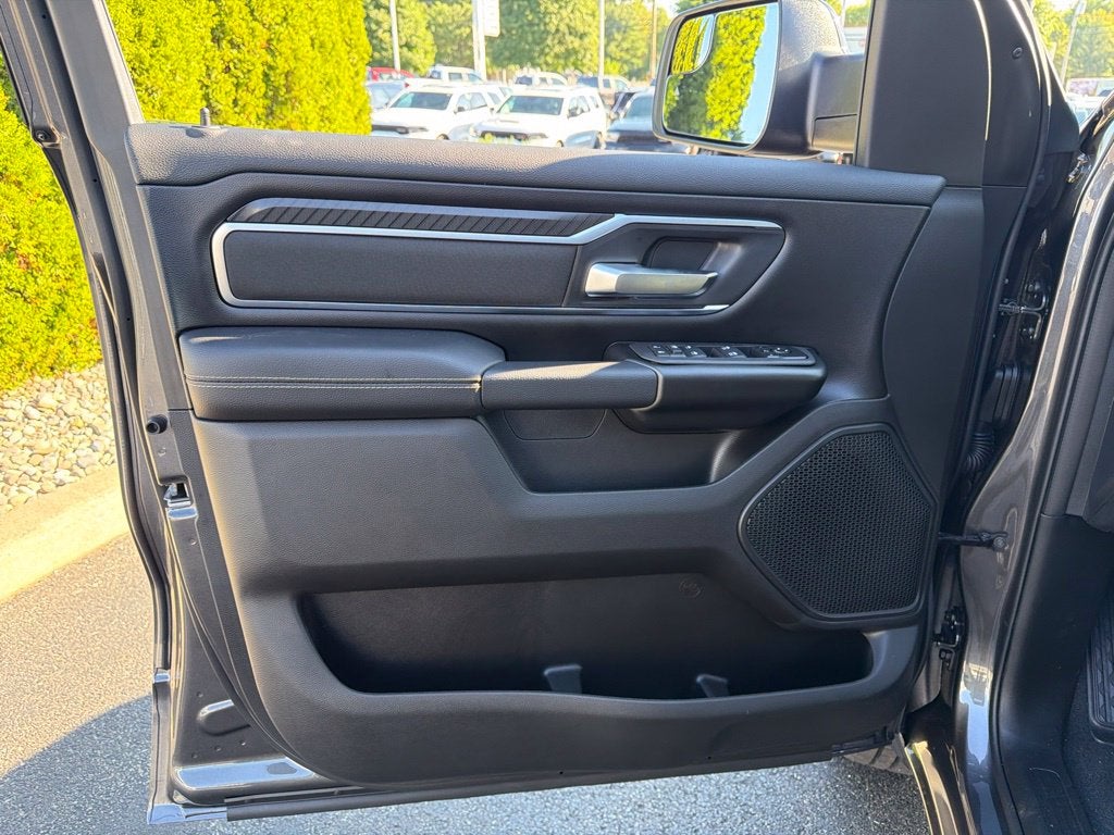 2027 RAM 1500 Big Horn/Lone Star 4D Crew Cab