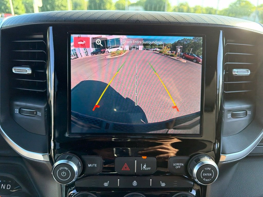 2027 RAM 1500 Big Horn/Lone Star 4D Crew Cab