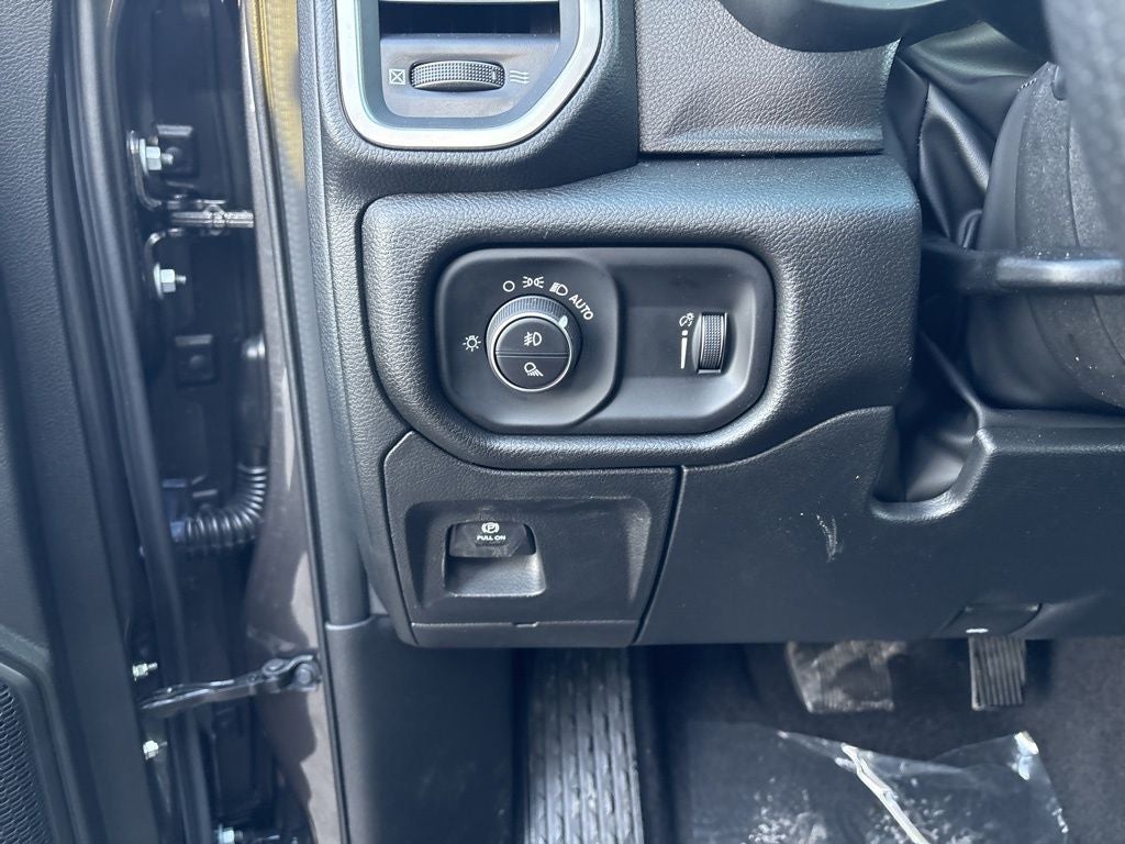 2026 RAM 1500 Express 4D Crew Cab