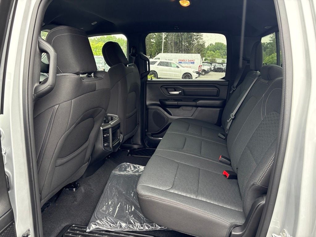 2026 RAM 1500 Express 4D Crew Cab