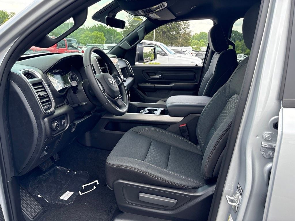 2026 RAM 1500 Express 4D Crew Cab