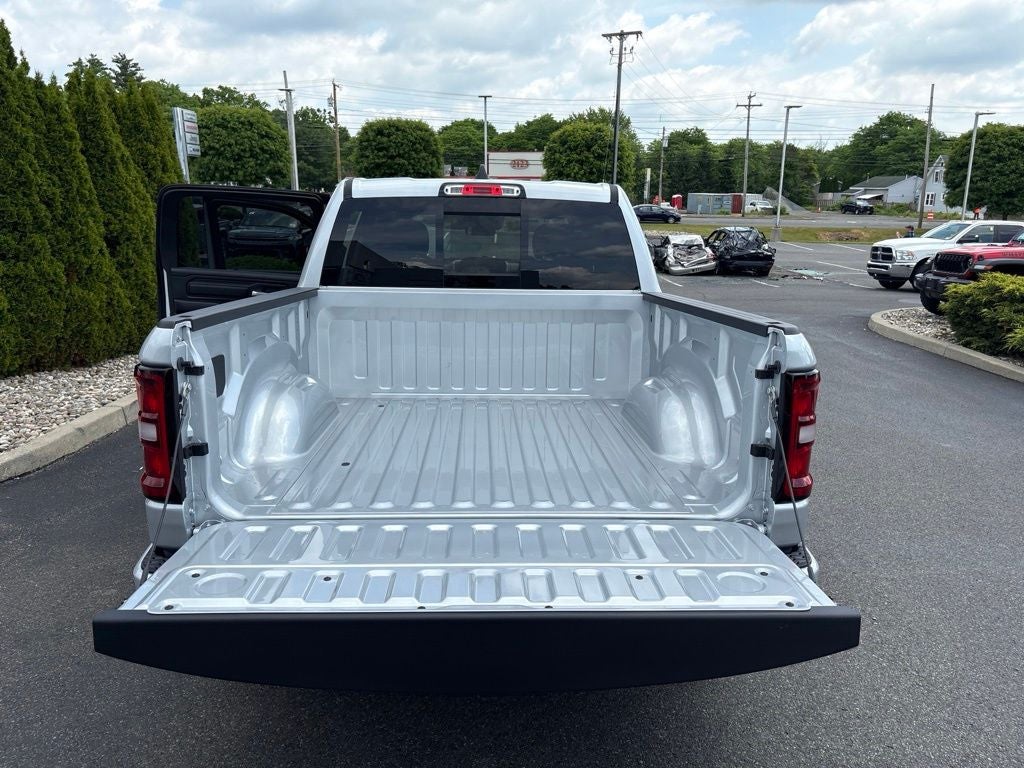 2026 RAM 1500 Express 4D Crew Cab