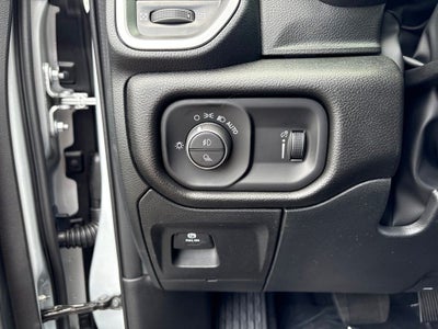 2026 RAM 1500 Express 4D Crew Cab
