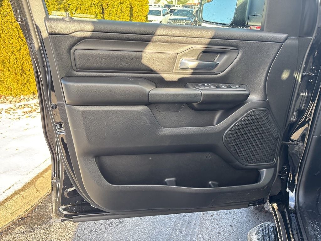 2026 RAM 1500 Express 4D Crew Cab