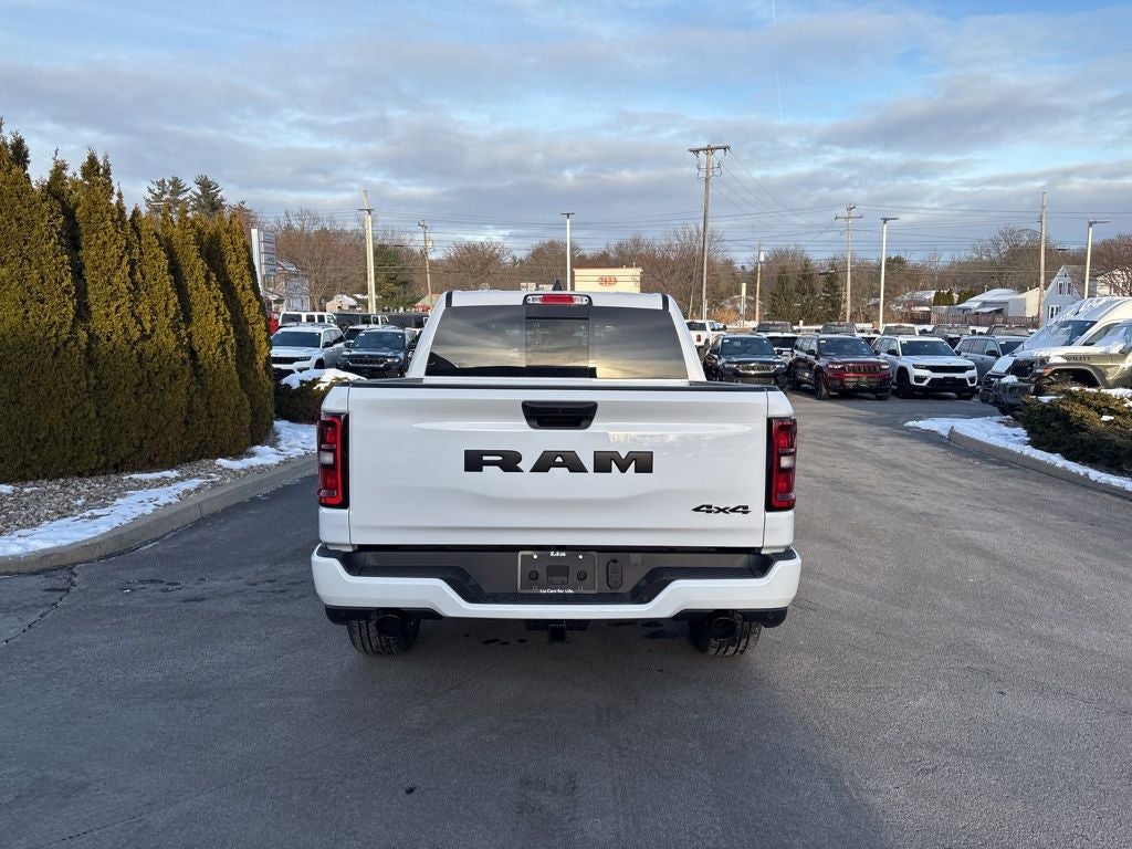 2026 RAM 1500 Express 4D Crew Cab