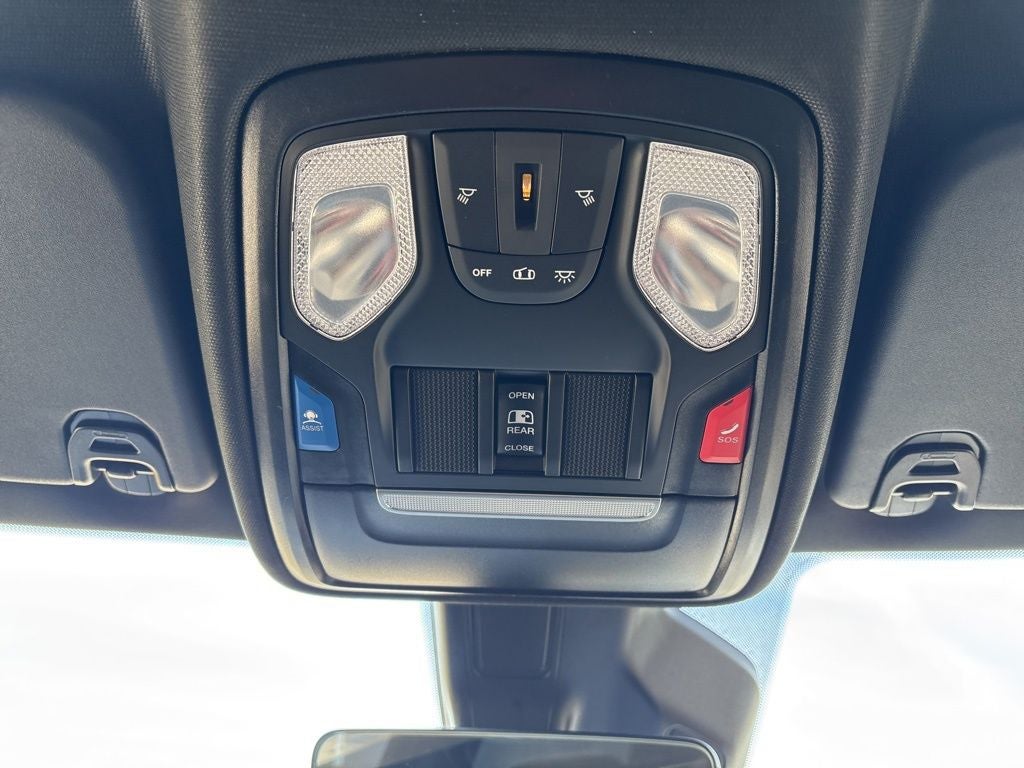 2026 RAM 1500 Express 4D Crew Cab