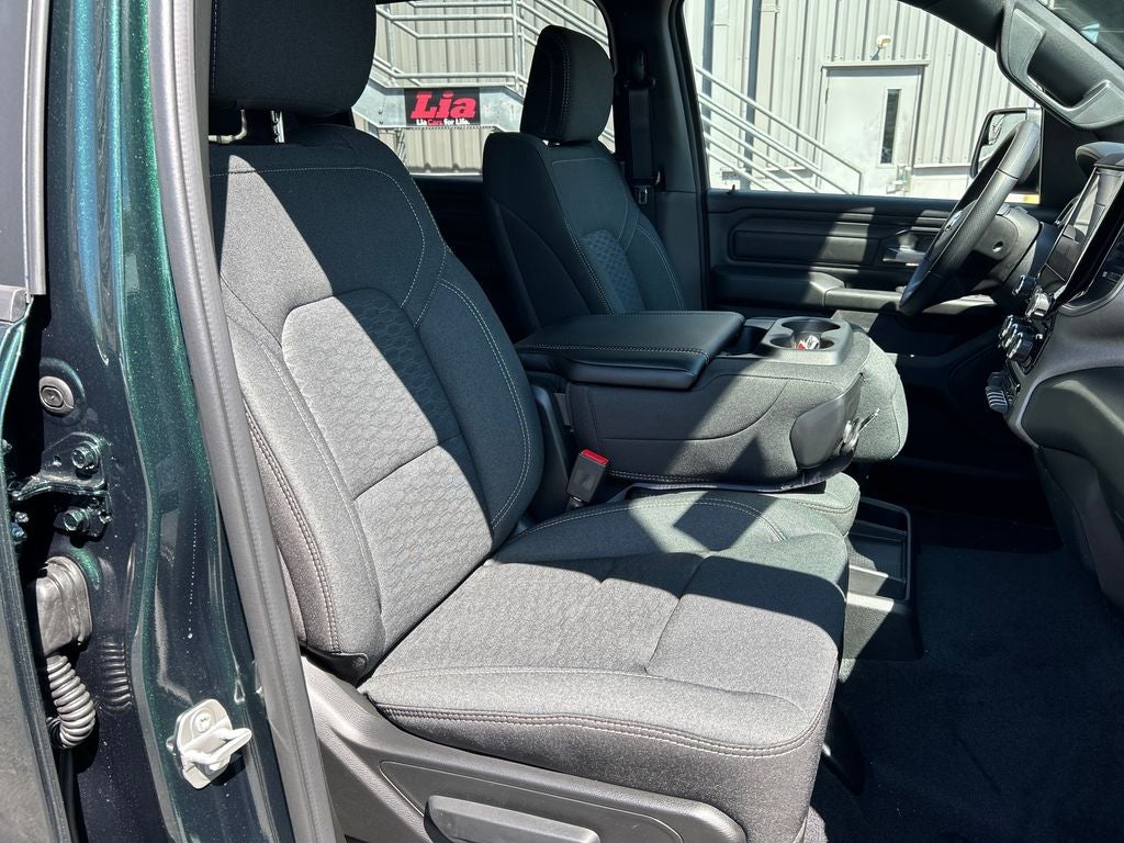 2026 RAM 1500 Warlock 4D Crew Cab
