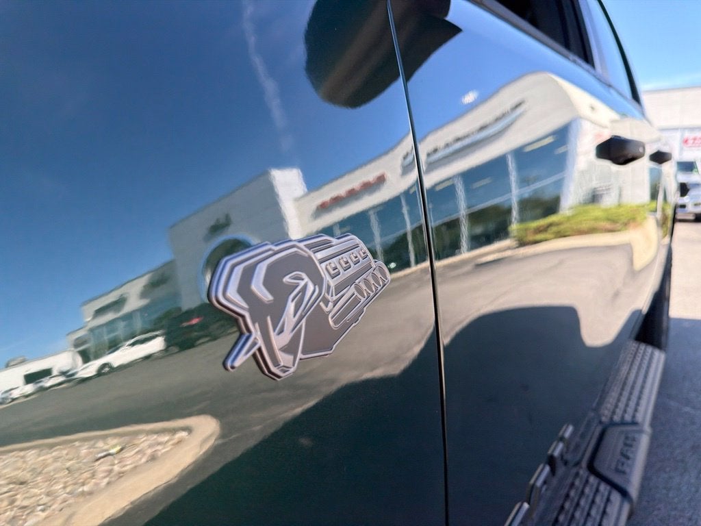 2027 RAM 1500 Express 4D Crew Cab