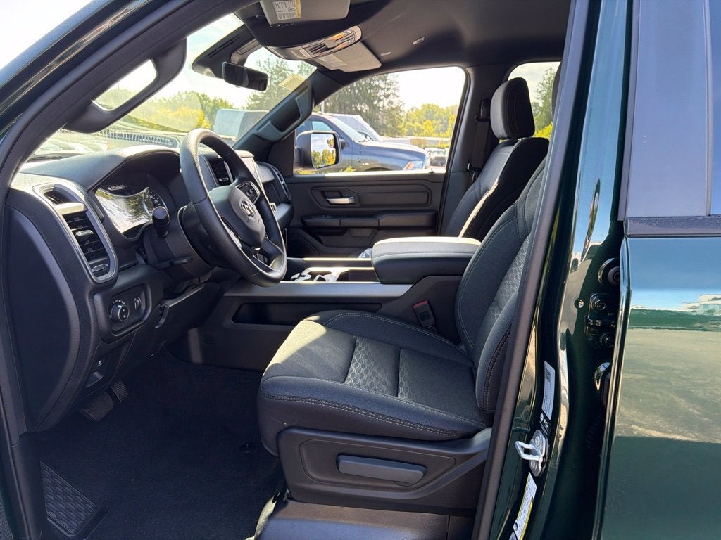 2027 RAM 1500 Express 4D Crew Cab