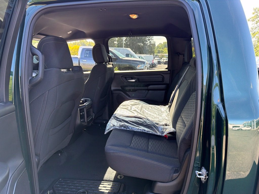 2027 RAM 1500 Express 4D Crew Cab