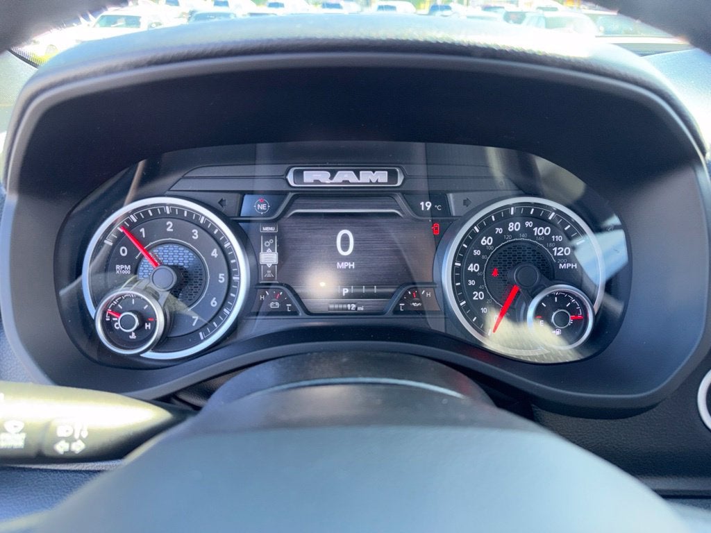 2027 RAM 1500 Express 4D Crew Cab