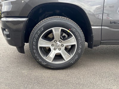 2026 RAM 1500 Express 4D Crew Cab