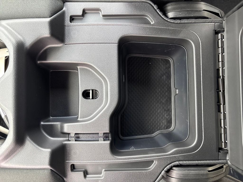 2026 RAM 1500 Express 4D Crew Cab