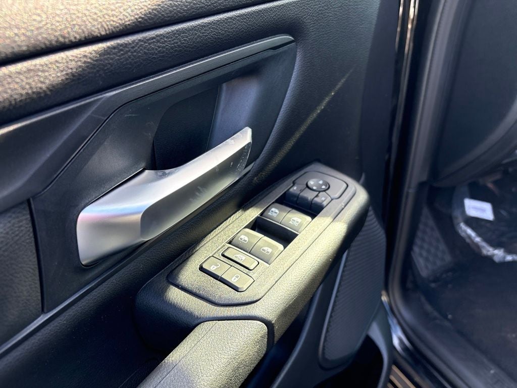 2026 RAM 1500 Express 4D Crew Cab