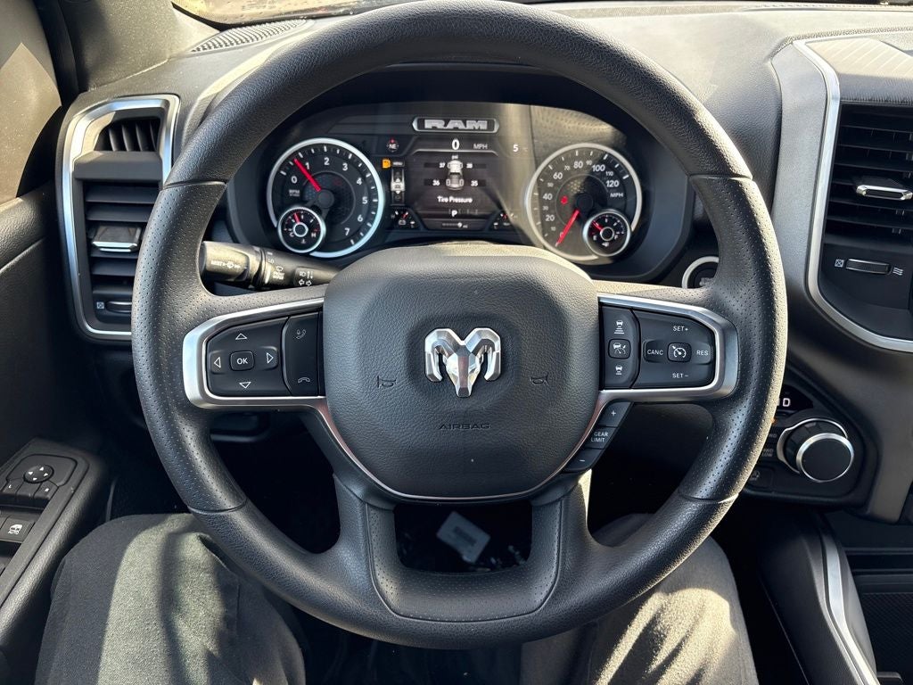 2026 RAM 1500 Express 4D Crew Cab