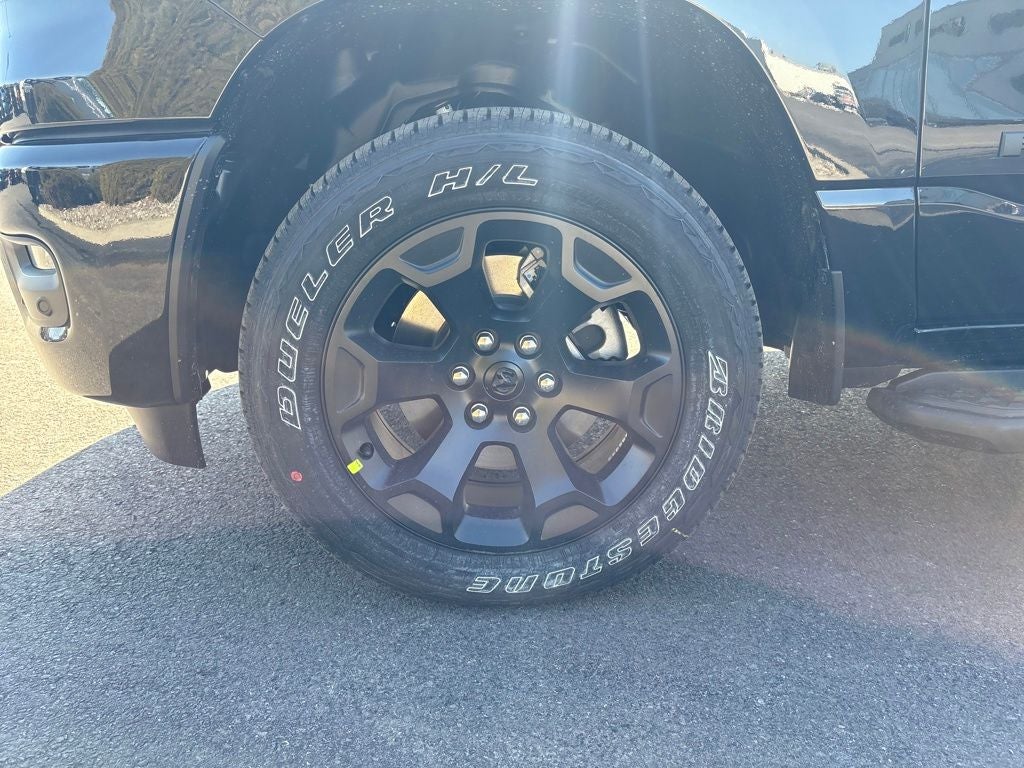 2026 RAM 1500 Express 4D Crew Cab