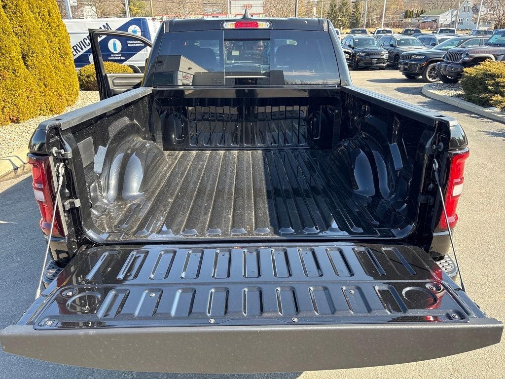 2026 RAM 1500 Express 4D Crew Cab