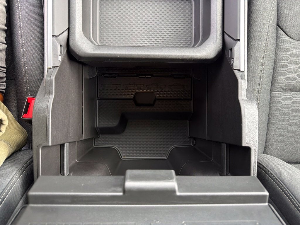 2027 RAM 1500 Express 4D Crew Cab