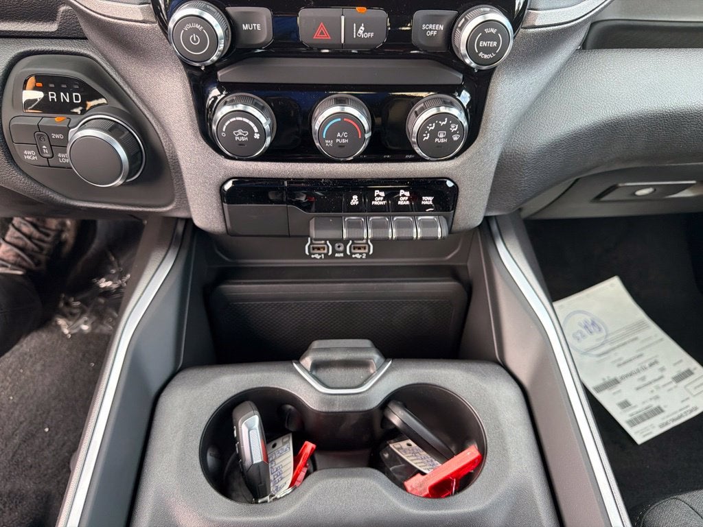 2027 RAM 1500 Express 4D Crew Cab
