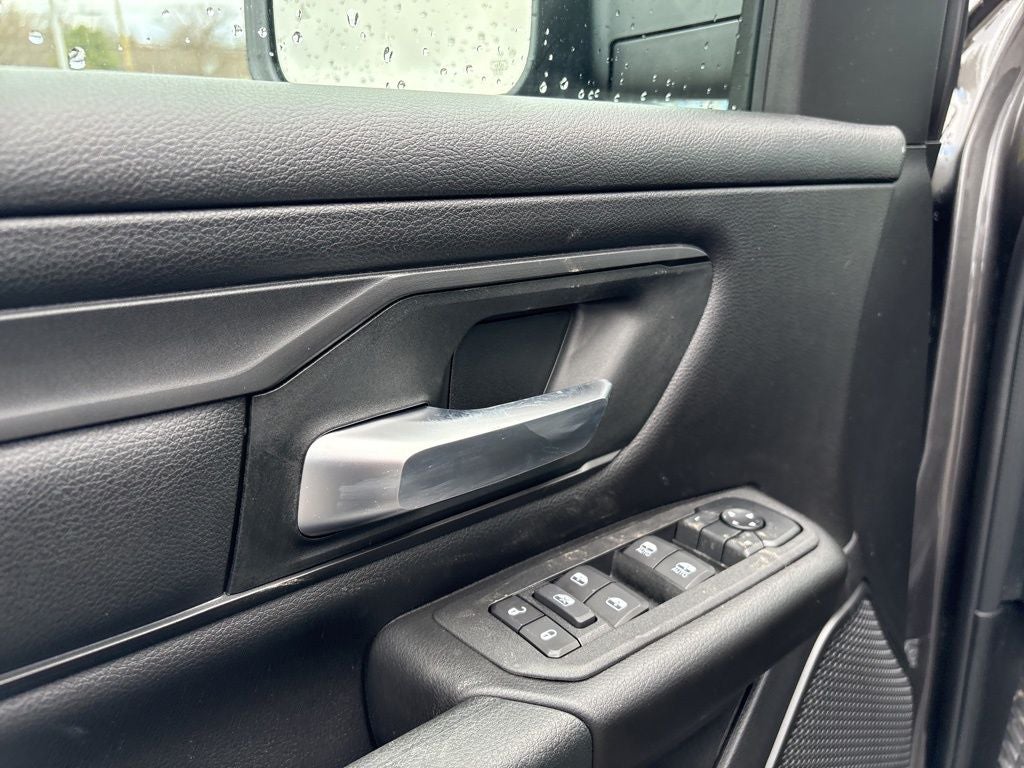 2026 RAM 1500 Express 4D Crew Cab