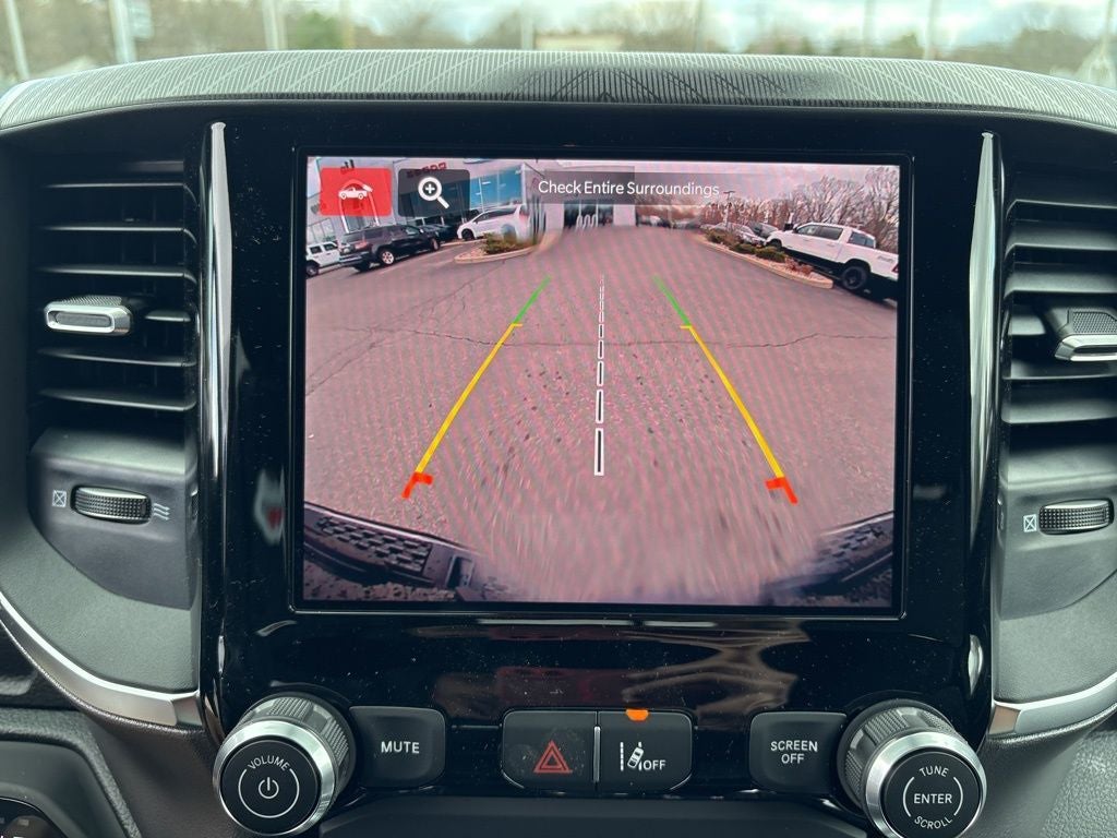 2026 RAM 1500 Express 4D Crew Cab