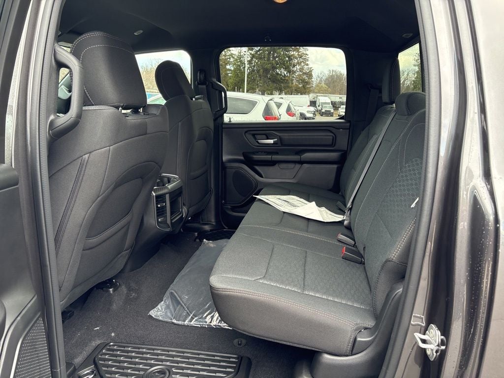 2026 RAM 1500 Express 4D Crew Cab